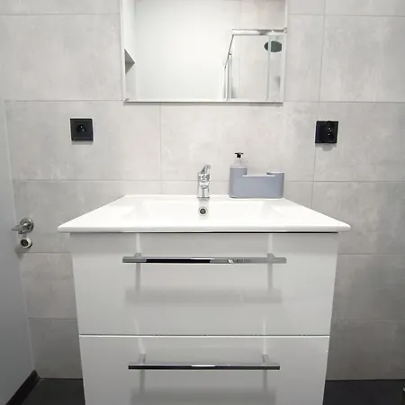 Steelpoint Centrum Апартаменты Лодзь